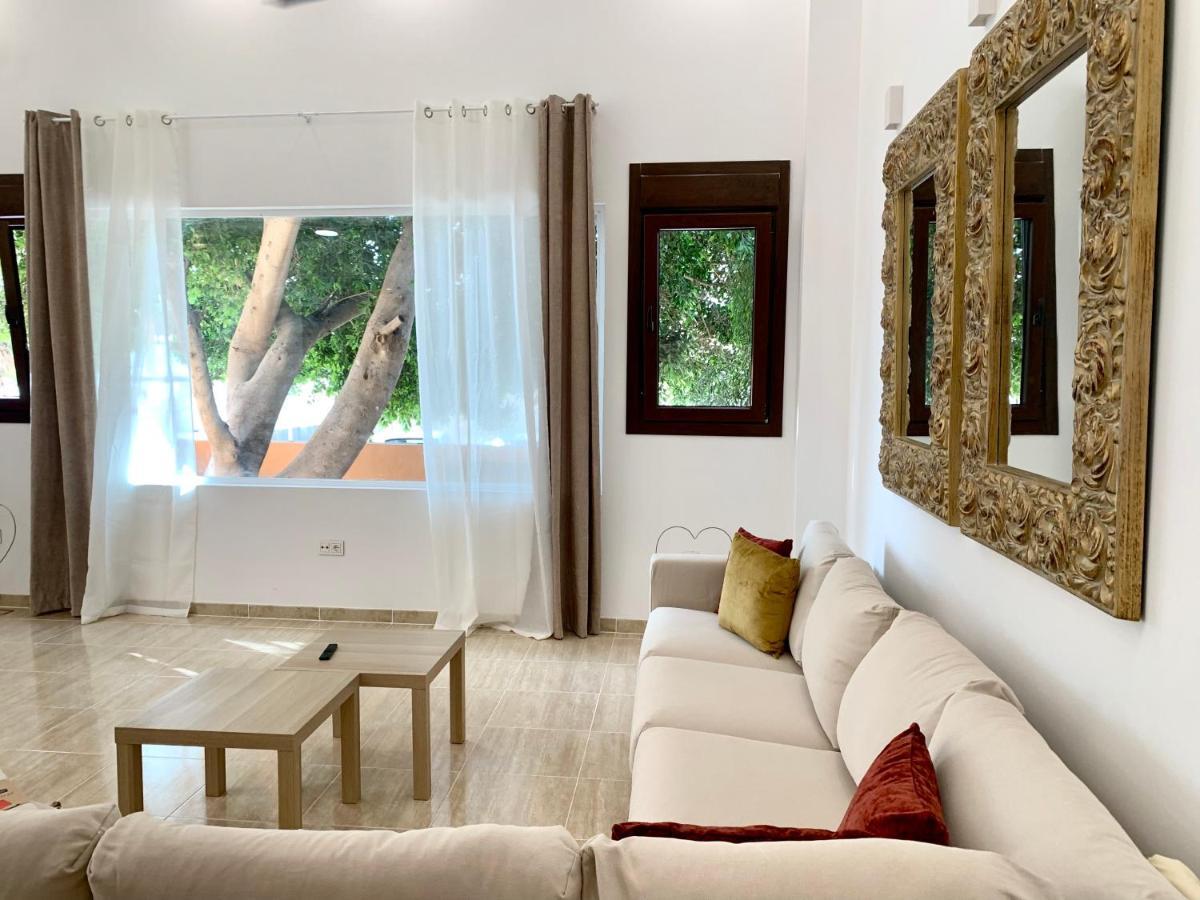 Amplia Vivienda New Para12 Pers A 4 Min Caminando De Playa Con Terraza, Piscina Com, Wifi, Ventiladores De Techo, Lavavajillas Roquetas de Mar Eksteriør billede